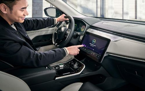 威马汽车产品战略发布会开启智能电动汽车普及新纪元